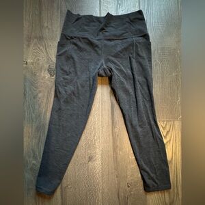 Athleta Salutation Stash leggings size Large